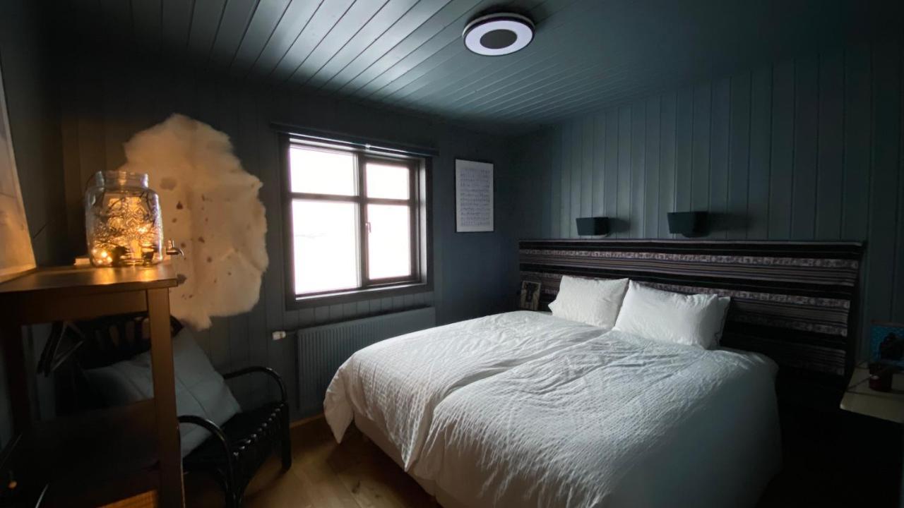Вілла Marbakki Luxury Ocean Retreat Budhir Екстер'єр фото
